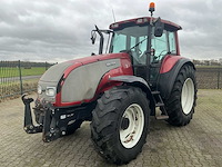 2004 valtra t120 vierwielaangedreven landbouwtractor - afbeelding 1 van  28