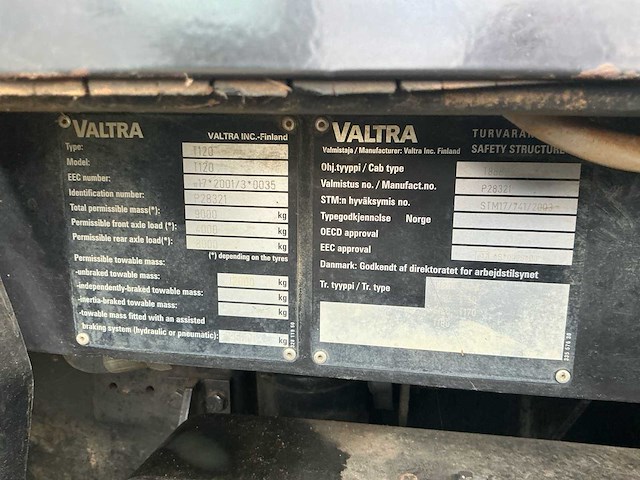 2004 valtra t120 vierwielaangedreven landbouwtractor - afbeelding 20 van  28