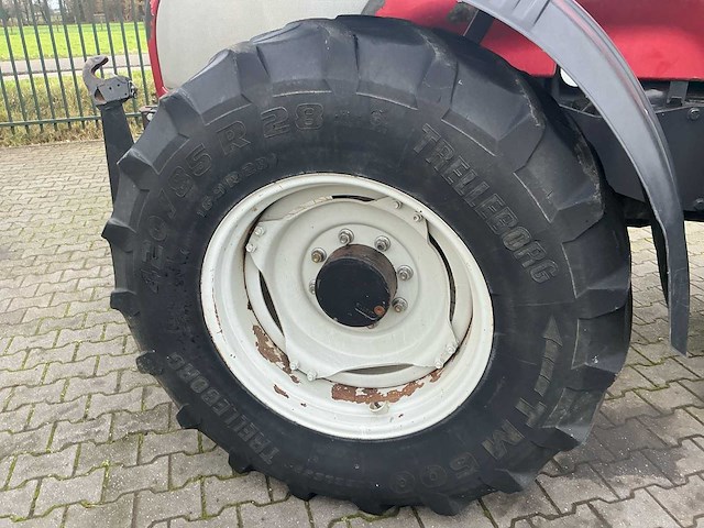 2004 valtra t120 vierwielaangedreven landbouwtractor - afbeelding 25 van  28