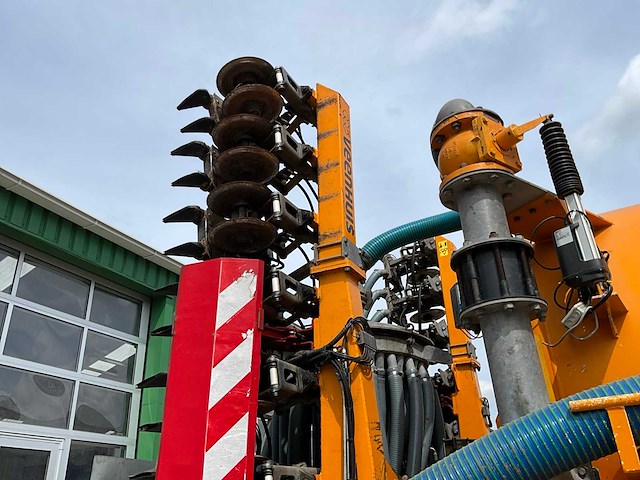 2004 veenhuis hdg11500 bemestertank met bemester - afbeelding 22 van  41