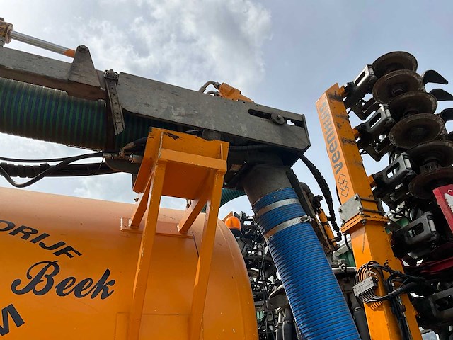2004 veenhuis hdg11500 bemestertank met bemester - afbeelding 38 van  41
