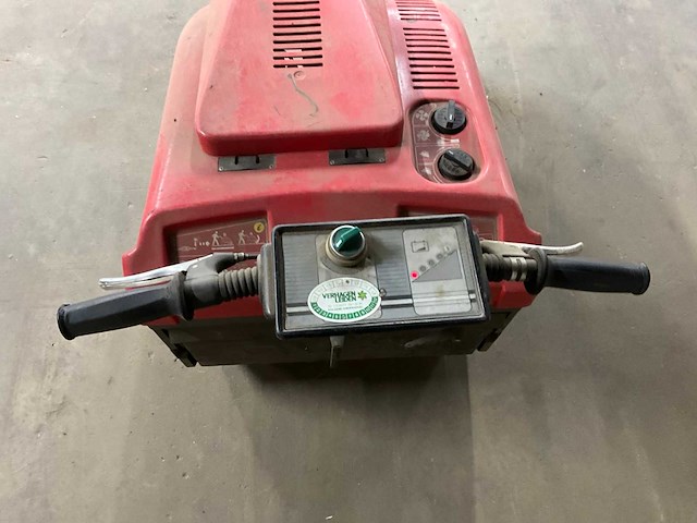 2004 verhagen lion l8000 veegmachine - afbeelding 12 van  13