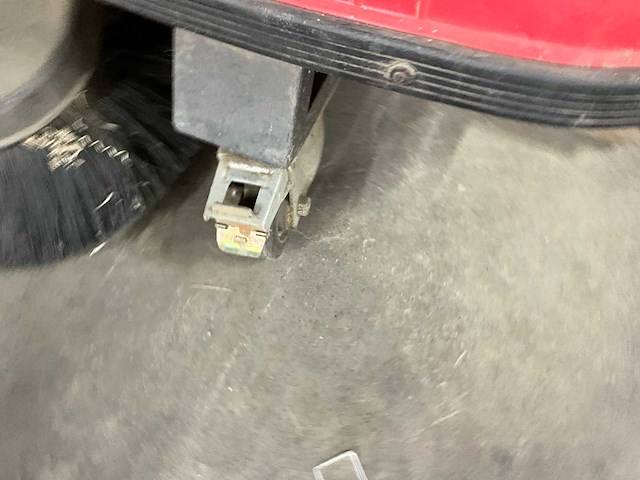 2004 verhagen lion l8000 veegmachine - afbeelding 10 van  13