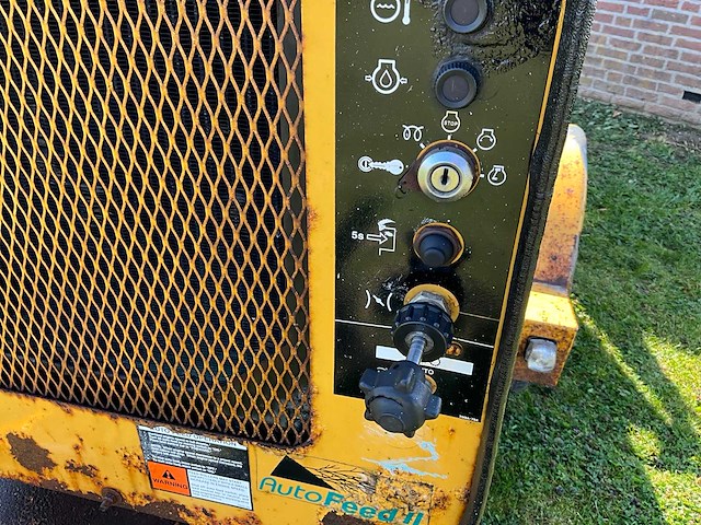 2004 vermeer bc 935i houthakselaar - afbeelding 8 van  11