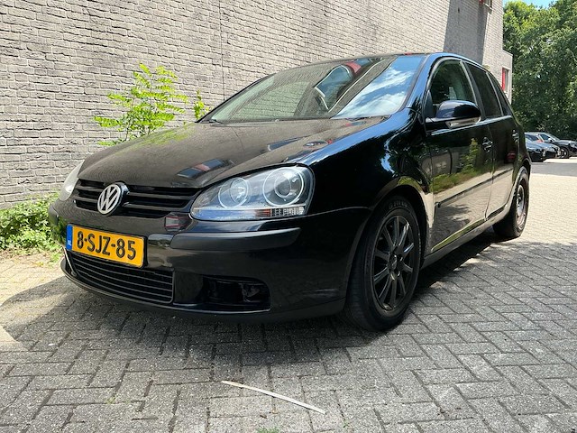 2004 volkswagen golf 1.6 fsi trendline personenauto - afbeelding 1 van  37