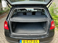 2004 volkswagen golf 1.6 fsi trendline personenauto - afbeelding 19 van  37