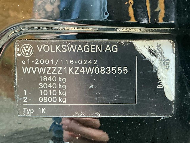 2004 volkswagen golf 1.6 fsi trendline personenauto - afbeelding 31 van  37