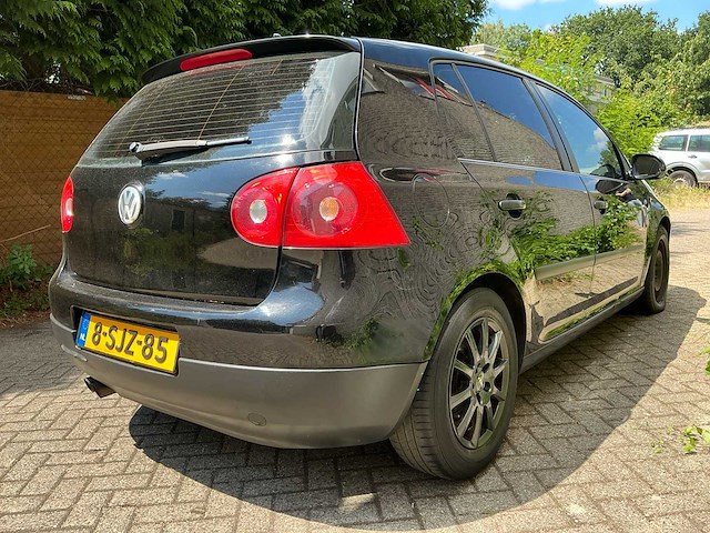 2004 volkswagen golf 1.6 fsi trendline personenauto - afbeelding 23 van  37