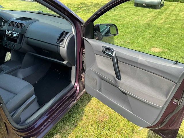 2004 volkswagen polo 1.4-16v athene personenauto - afbeelding 22 van  24