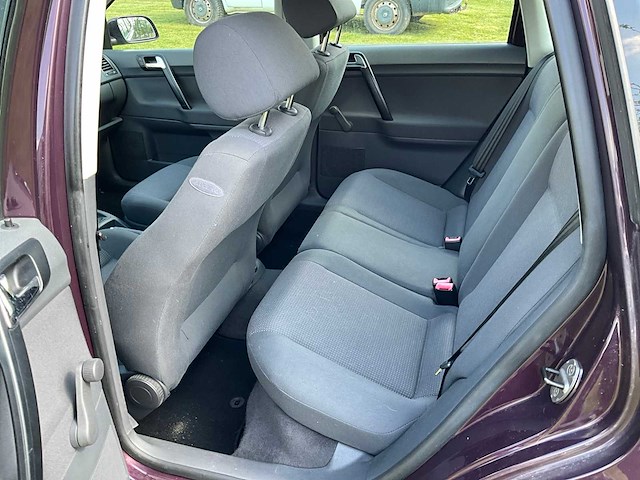 2004 volkswagen polo 1.4-16v athene personenauto - afbeelding 7 van  24