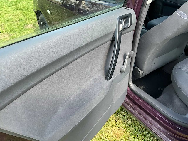 2004 volkswagen polo 1.4-16v athene personenauto - afbeelding 8 van  24