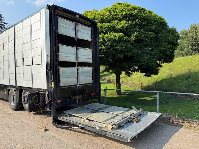 2004 volvo fmfh livestock vrachtwagen - afbeelding 10 van  51