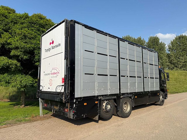 2004 volvo fmfh livestock vrachtwagen - afbeelding 8 van  51