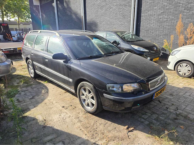 2004 volvo v70 2.4 comfort line personenauto - afbeelding 2 van  6