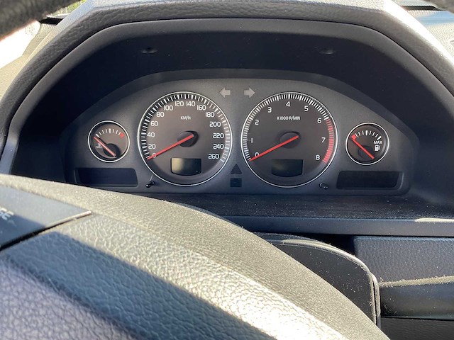 2004 volvo xc90 2.9 t6 momentum personenauto - afbeelding 3 van  52