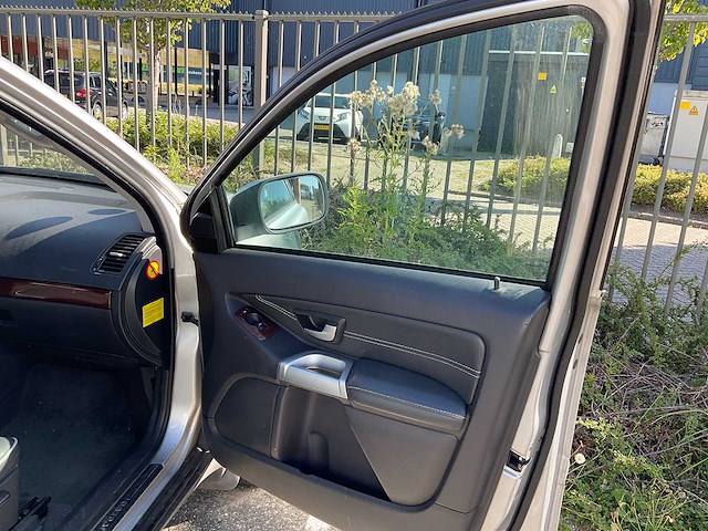 2004 volvo xc90 2.9 t6 momentum personenauto - afbeelding 30 van  52
