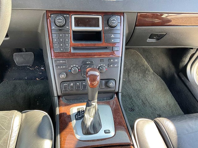 2004 volvo xc90 2.9 t6 momentum personenauto - afbeelding 3 van  7