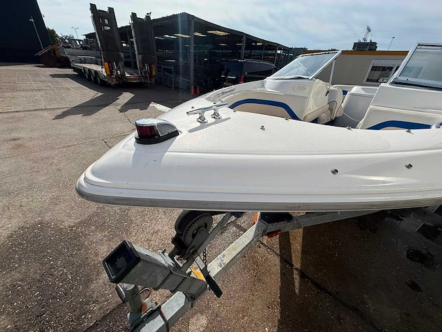 2004 wellcraft excel bowrider speedboot met stallingstrailer - afbeelding 4 van  50