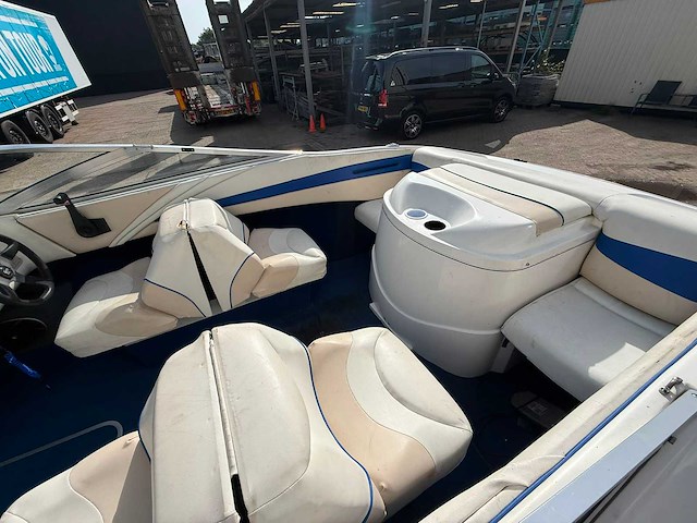 2004 wellcraft excel bowrider speedboot met stallingstrailer - afbeelding 5 van  50