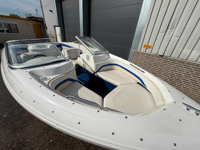 2004 wellcraft excel bowrider speedboot met stallingstrailer - afbeelding 7 van  50