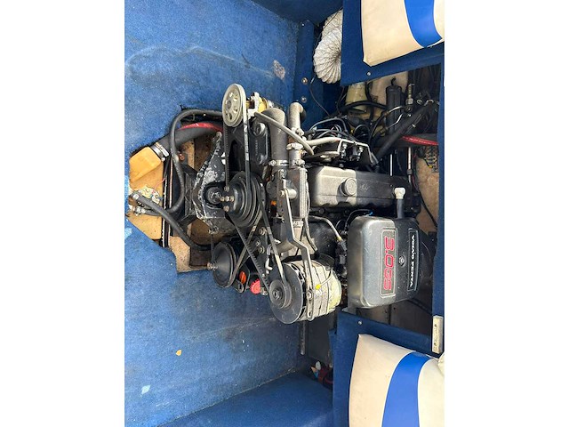 2004 wellcraft excel bowrider speedboot met stallingstrailer - afbeelding 32 van  50