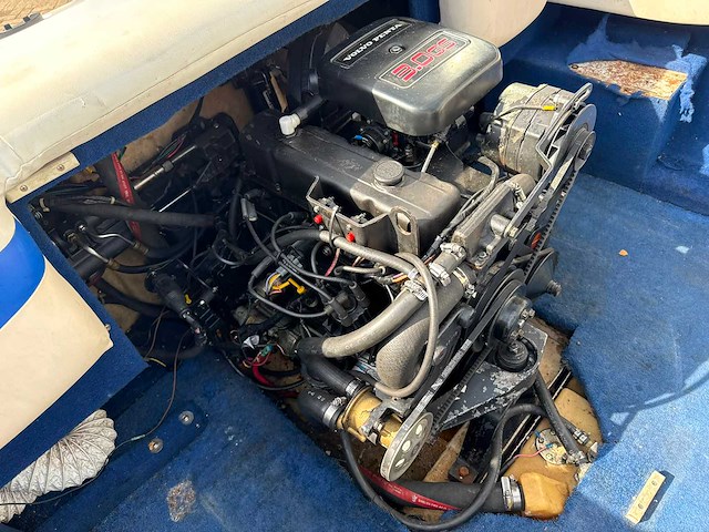 2004 wellcraft excel bowrider speedboot met stallingstrailer - afbeelding 43 van  50