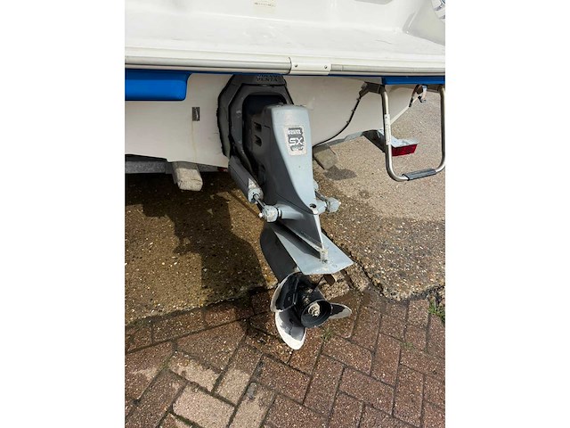 2004 wellcraft excel bowrider speedboot met stallingstrailer - afbeelding 46 van  50