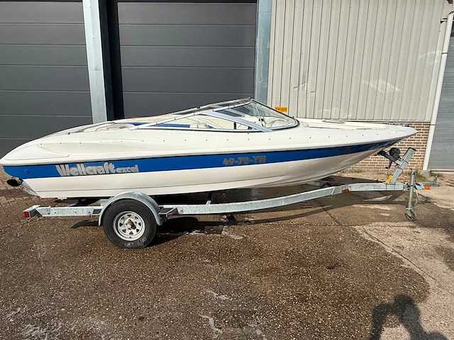 2004 wellcraft excel bowrider speedboot met stallingstrailer - afbeelding 47 van  50