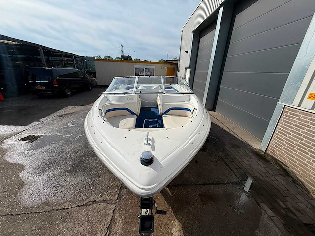 2004 wellcraft excel bowrider speedboot met stallingstrailer - afbeelding 50 van  50