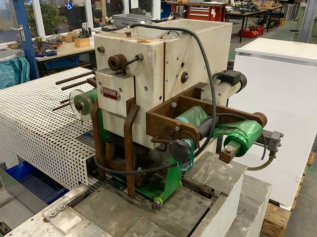2004 wsk 1234 reliëfdrukmachine - afbeelding 2 van  4