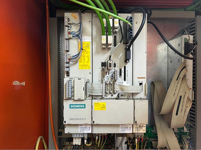 2004 xyz vmc 810 cnc universeel machinecentrum - afbeelding 2 van  14