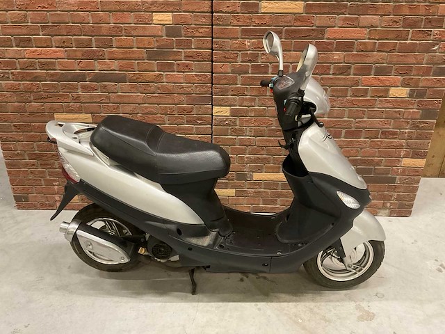 2004 zhongyu zt50qt-7 scooter - afbeelding 8 van  14