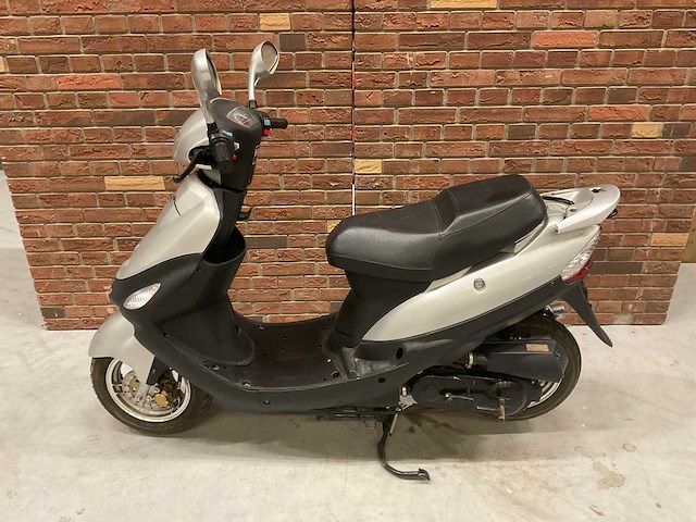 2004 zhongyu zt50qt-7 scooter - afbeelding 14 van  14