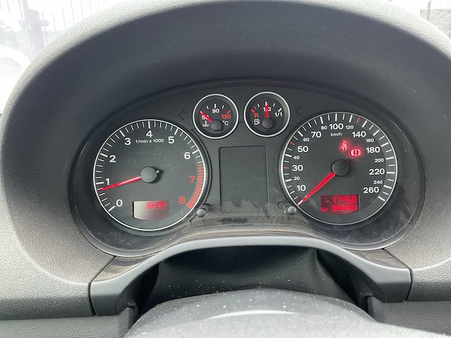 2005 - audi - a3 - 1.6 fsi attraction - personenauto - afbeelding 10 van  15