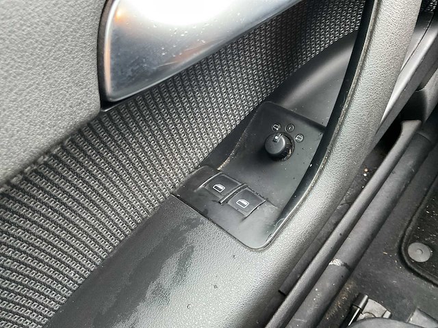 2005 - audi - a3 - 1.6 fsi attraction - personenauto - afbeelding 14 van  15