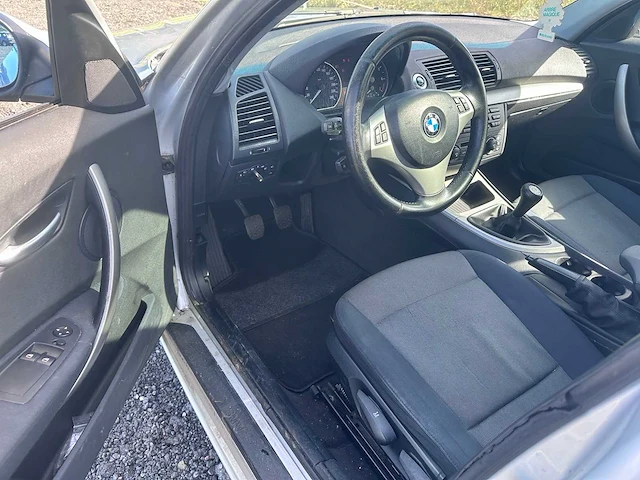 2005 - bmw - 1-serie - 116i executive - car - afbeelding 16 van  18