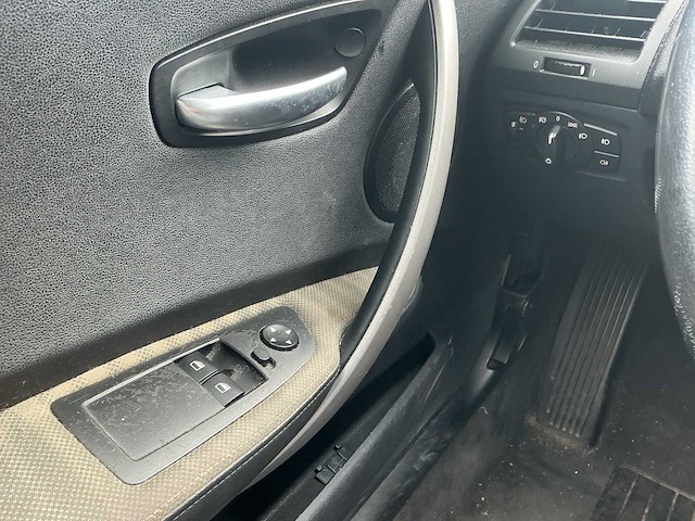 2005 - bmw - 1-serie - 118i executive - personenauto - afbeelding 4 van  12