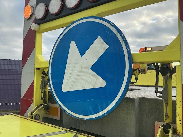 2005 - botsabsorber/be-clickstar - renault trucks - mascott - 160.35 363 - bedrijfswagen - afbeelding 15 van  15