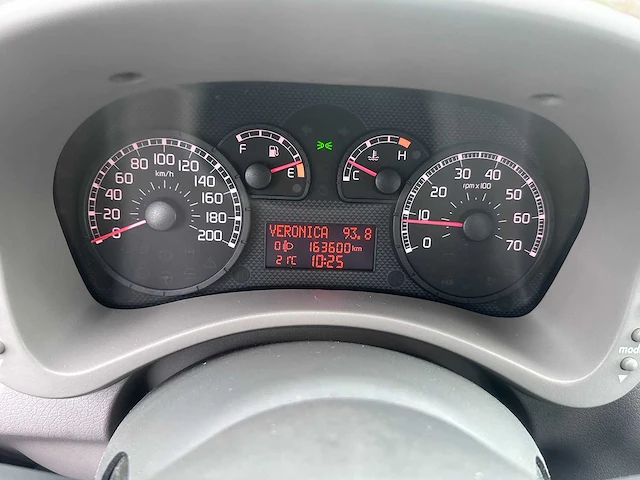 2005 - fiat - panda - 1.2 sportsound - 39-rs-nj - afbeelding 18 van  18