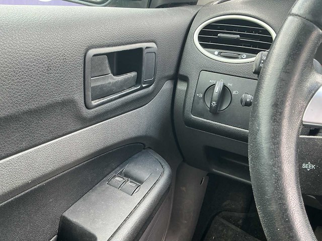 2005 - ford - focus wagon - 1.6-16v champion - personenauto - afbeelding 2 van  12
