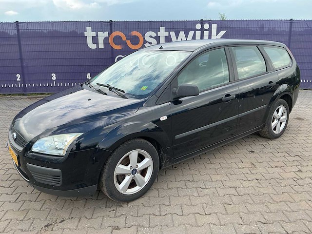 2005 - ford - focus wagon - 1.6-16v champion - personenauto - afbeelding 1 van  12