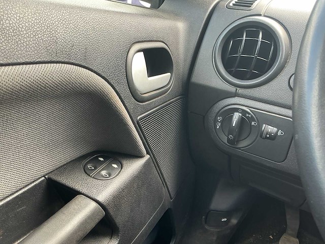 2005 - ford - fusion - 1.4-16v futura - personenauto - afbeelding 2 van  12