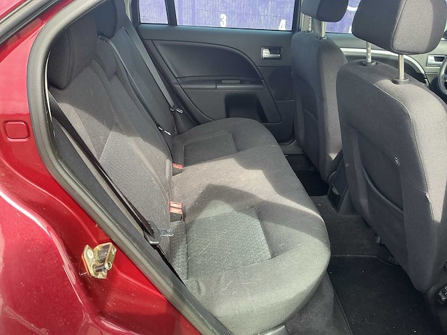 2005 - ford - mondeo - 1.8-16v futura - personenauto - afbeelding 7 van  10