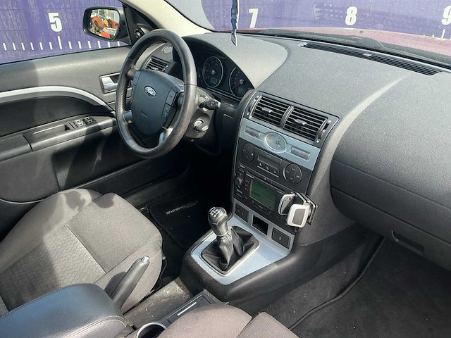 2005 - ford - mondeo - 1.8-16v futura - personenauto - afbeelding 8 van  10