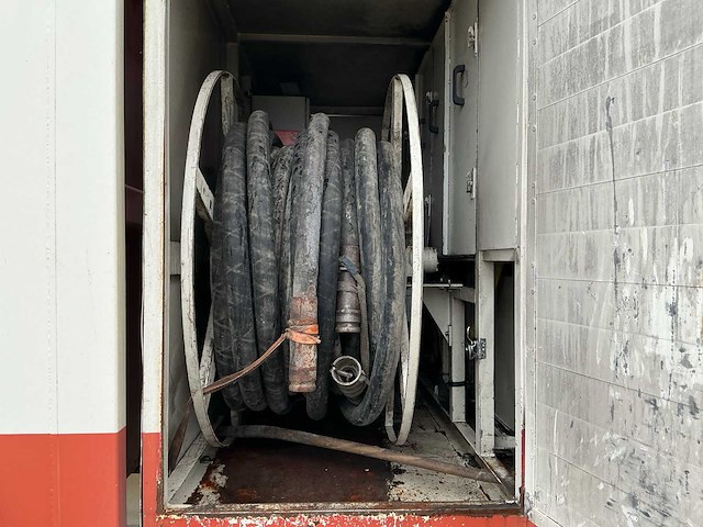 2005 - kwb - cementdekvloer legger - oplegger - afbeelding 8 van  28