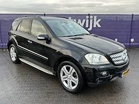 2005 - mercedes-benz - 2005 - m-klasse - 320 cdi - personenauto - afbeelding 1 van  1