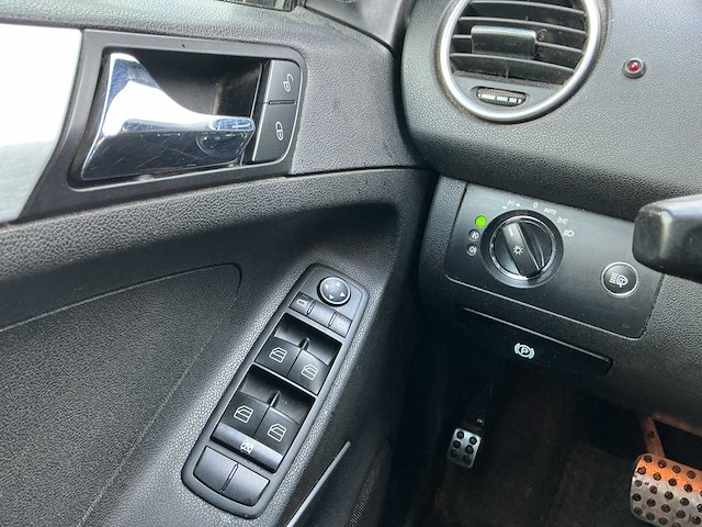 2005 - mercedes-benz - 2005 - m-klasse - 320 cdi - personenauto - afbeelding 11 van  12