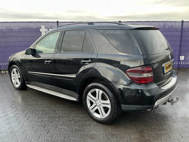 2005 - mercedes-benz - 2005 - m-klasse - 320 cdi - personenauto - afbeelding 9 van  12