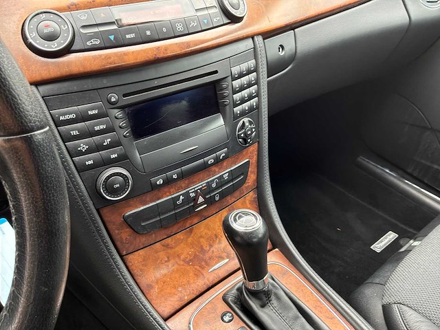 2005 - mercedes-benz - cls-klasse - 350 - personenauto - afbeelding 4 van  26
