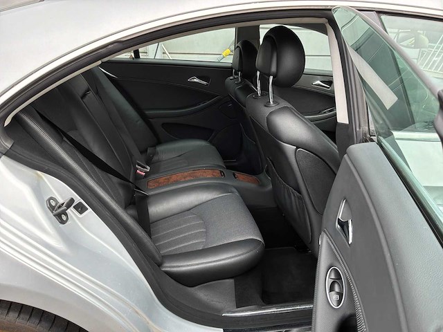 2005 - mercedes-benz - cls-klasse - 350 - personenauto - afbeelding 26 van  26